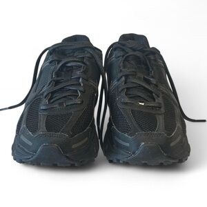 Nike Zoom Vomero 5 Black Athletic Shoes